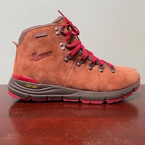 Danner Mountain 600 Hiking Boots Mens Size 10 EE Extra Wide